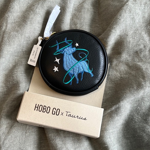 HOBO Handbags - Hobo Revolve Pouch